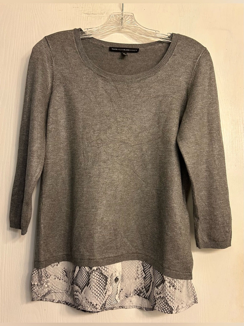 WHBM NWOT Contemporary Ladies Faux Layered Soft Sweater Snakeskin Print Hem Sz S